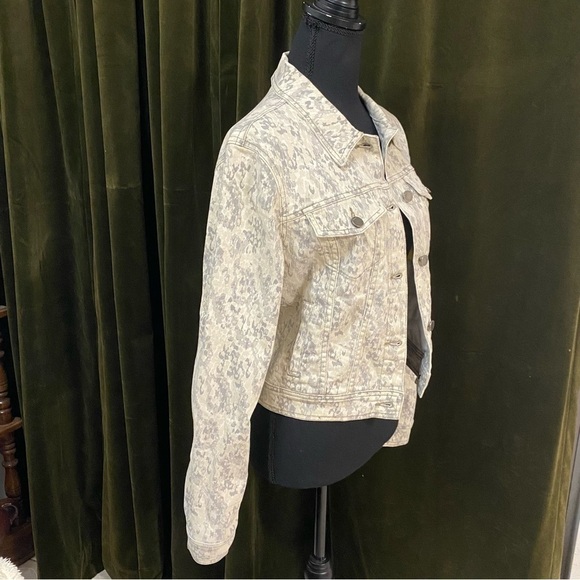 Free People Jacket Women’s Size Small Petite Animal Print Jean Jacket - Picture 2 of 16